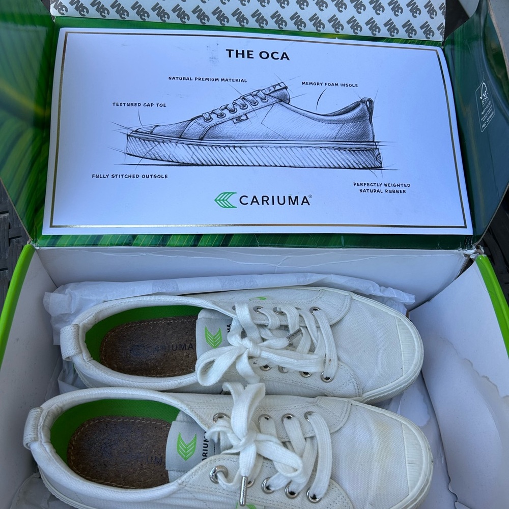 Cariuma OCA Low White Sneakers